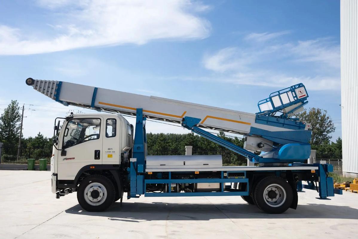 南沙云梯上料车租赁费用