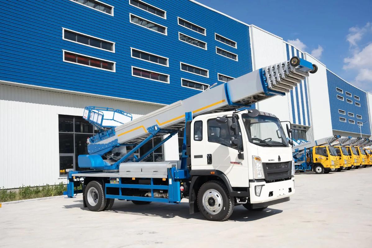 南沙出租云梯车高空作业车 建筑垃圾搬运